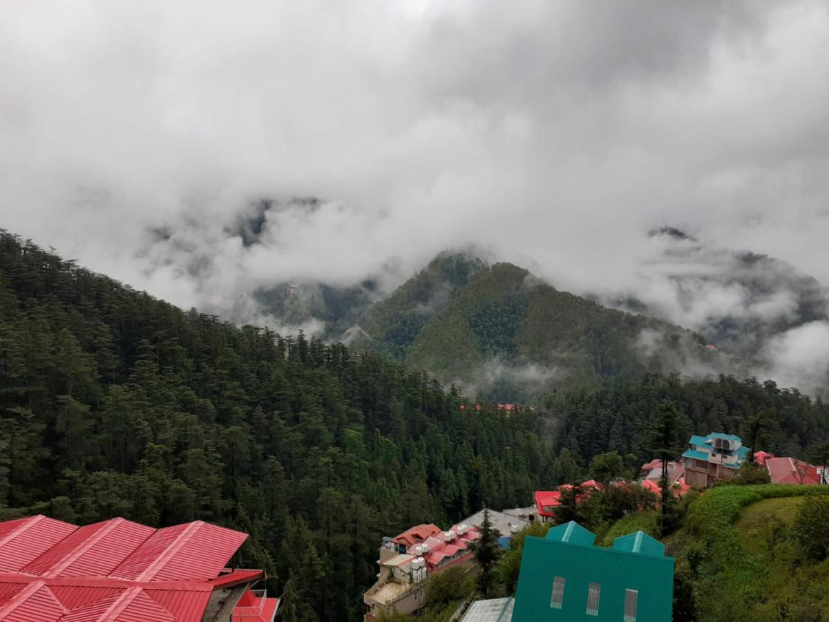 Residence Inn Homestay Shimla Buitenkant foto