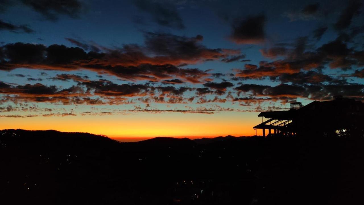 Residence Inn Homestay Shimla Buitenkant foto