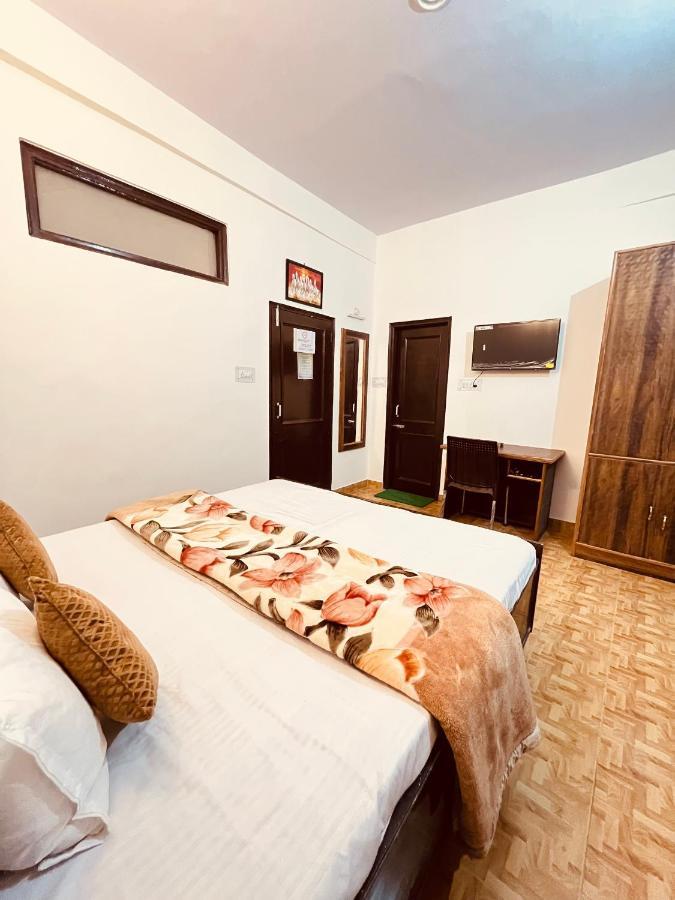 Residence Inn Homestay Shimla Buitenkant foto